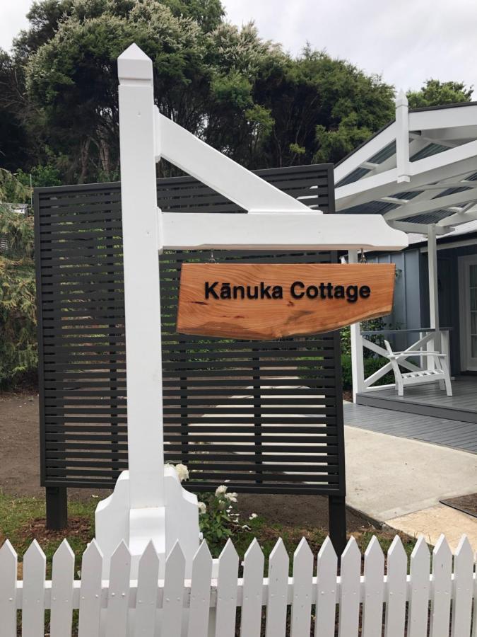 Kanuka Cottage - Tranquil And Relaxing Akaroa Kültér fotó